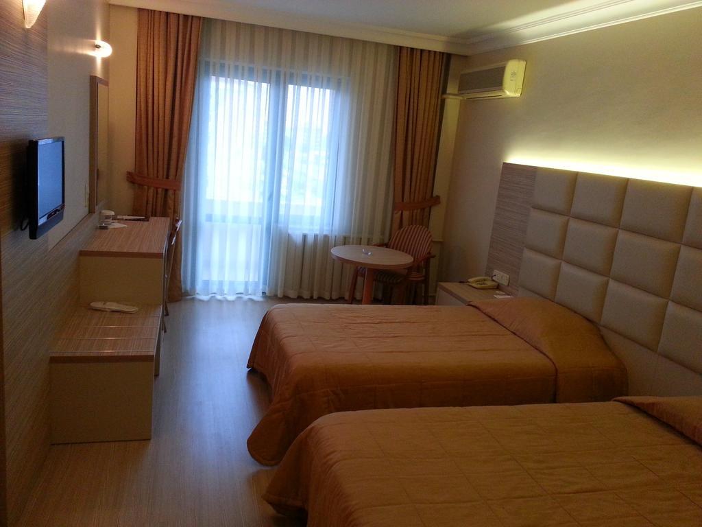 Sefa Hotel 1 צ'ורלו מראה חיצוני תמונה